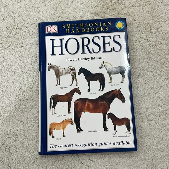 Horses book smithsonian handbook - Picture 1 of 2
